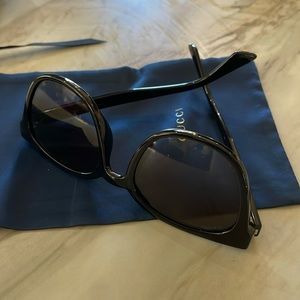 Women’s Gucci sunglasses 1122SA pre-owned large